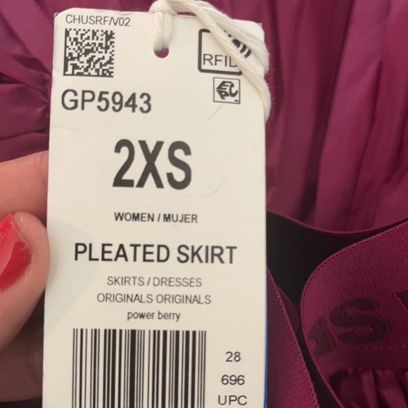 0229 NEW adidas Pleated Burgundy Midi Skirt - Picture 10 of 10